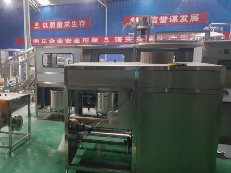 凈水設備濾芯為什么不保修？多久更換一次？